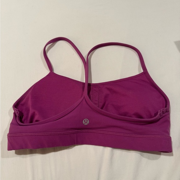 Lululemon sports bra - Picture 2 of 3